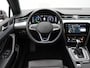 Volkswagen Passat 1.4 TSI PHEV GTE Business Lederen bekleding - Trekhaak - Navigatie - Stoelverwarming - Head-up display