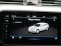 Volkswagen Passat 1.4 TSI PHEV GTE Business Lederen bekleding - Trekhaak - Navigatie - Stoelverwarming - Head-up display