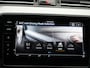 Volkswagen Passat 1.4 TSI PHEV GTE Business Lederen bekleding - Trekhaak - Navigatie - Stoelverwarming - Head-up display