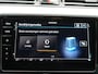 Volkswagen Passat 1.4 TSI PHEV GTE Business Lederen bekleding - Trekhaak - Navigatie - Stoelverwarming - Head-up display