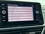 Volkswagen T-Roc 1.5 TSI 150pk DSG / Automaat Style two tone Navigatie Apple Carplay/Android Auto Parkeersensoren Camera Adaptive Cruise Control Blind Spot Assist Park Assist Stoel- en stuurverwarming Elektrische achterklep LED-koplampen