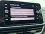 Volkswagen T-Roc 1.5 TSI 150pk DSG / Automaat Style two tone Navigatie Apple Carplay/Android Auto Parkeersensoren Camera Adaptive Cruise Control Blind Spot Assist Park Assist Stoel- en stuurverwarming Elektrische achterklep LED-koplampen