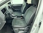 Volkswagen T-Roc 1.5 TSI 150pk DSG / Automaat Style two tone Navigatie Apple Carplay/Android Auto Parkeersensoren Camera Adaptive Cruise Control Blind Spot Assist Park Assist Stoel- en stuurverwarming Elektrische achterklep LED-koplampen