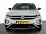 Volkswagen T-Roc 1.5 TSI 150pk DSG / Automaat Style two tone Navigatie Apple Carplay/Android Auto Parkeersensoren Camera Adaptive Cruise Control Blind Spot Assist Park Assist Stoel- en stuurverwarming Elektrische achterklep LED-koplampen