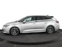 Toyota Corolla Touring Sports 2.0 Hybrid Premium | Panoramadak | Stoelverwarming | Trekhaak | Parkeersensoren | Leer | Navigatie |