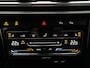 Volkswagen T-Roc R-Line 1.5 TSI 150 PK DSG | LED Plus | Ergo Zetels | Achteruitrijcamera | Trekhaak | Navigatie | Stoelverwarming |