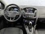 Ford Focus 1.5 Titanium Edition Automaat Navigatie Cruise Stoelverwarming Trekhaak