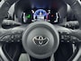 Toyota Yaris Cross 1.5 Hybrid Dynamic | Apple Carplay / Android Auto | Stoel-/stuurverwarming | Verwarmbare voorruit | Parkeersensoren voor/achter | Adaptive Cruise | Full LED | Keyless | Clima | Camera | 17 inch