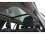 Volvo V60 2.0 B3 Inscription | Harman Kardon Audio | Schuif-/Kanteldak | Elektrisch Bedienbare Stoelen | Parkeersensoren Voor en Achter | Parkeercamera | Verwarmbare Stoelen Voor en Achter | Stuurverwarming |