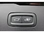 Volvo V60 2.0 B3 Inscription | Harman Kardon Audio | Schuif-/Kanteldak | Elektrisch Bedienbare Stoelen | Parkeersensoren Voor en Achter | Parkeercamera | Verwarmbare Stoelen Voor en Achter | Stuurverwarming |