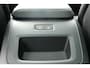 Volvo V60 2.0 B3 Inscription | Harman Kardon Audio | Schuif-/Kanteldak | Elektrisch Bedienbare Stoelen | Parkeersensoren Voor en Achter | Parkeercamera | Verwarmbare Stoelen Voor en Achter | Stuurverwarming |
