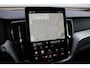 Volvo XC60 2.0 T8 Plug-in hybrid AWD Plus Black Edition NIEUW | Head-up | 360 | Panoramadak | Zwenkbare Trekhaak