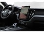Volvo XC60 2.0 T8 Plug-in hybrid AWD Plus Black Edition NIEUW | Head-up | 360 | Panoramadak | Zwenkbare Trekhaak