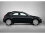 Mercedes-Benz A-klasse 250 e Business Solution AMG | Panoramadak | Cruise Control | Stoelverwarming | Inclusief 24 maanden Mercedes-Benz Certified garantie voor Europa.