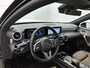 Mercedes-Benz A-klasse 250 e Business Solution AMG | Panoramadak | Cruise Control | Stoelverwarming | Inclusief 24 maanden Mercedes-Benz Certified garantie voor Europa.
