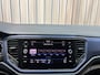 Volkswagen T-Roc 1.5TSI UNITED|Stoelv|Carplay|Navi|Trekhaak