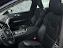 Volvo V60 2.0 T6 Recharge AWD Inscription | Parkeersensoren Voor en Achter | Parkeercamera | Harman Kardon Audio | Lighting Pack | Stoel-/Stuurverwarming Voor | Trekhaak | Schuif-/Kanteldak |