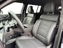 Hyundai Santa Fe Black Line 4WD 7p. 1.6 T-GDI PHEV 288pk | NIEUW UIT VOORRAAD LEVERBAAR | 7-PERSOONS | LEDEREN BEKLEDING INCL MEMORY | BLACK PACK | BLIND-SPOT VIEW MONITOR | 20'' LMV DARK TONE LM-VELGEN | BOSE AUDIO |