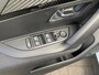 Peugeot e-2008 EV Style Avantage 54 kWh Airco | Camera | Cruise Control | DAB | LED | Navi | PDC Achter | 11 KwH |