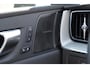 Volvo XC60 T6 350PK Automaat AWD Plus Black Edition / Elektrisch bedienbare voorstoelen met geheugen/ Stoelverwarming/ Stuurverwarming/ Harman Kardon audio/ 360 Camera/