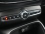Volvo XC40 Recharge 67 kWh 231pk Dealer O.H. | Trekhaak Af Fabriek | Warmtepomp | Camera | Google Assistent | 19"L.M | Sportstoelen & Stuur Verwarmd | Standkachel | Apple Carplay | Cruise Control | DAB |
