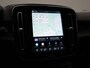 Volvo XC40 Recharge 67 kWh 231pk Dealer O.H. | Trekhaak Af Fabriek | Warmtepomp | Camera | Google Assistent | 19"L.M | Sportstoelen & Stuur Verwarmd | Standkachel | Apple Carplay | Cruise Control | DAB |