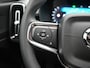 Volvo XC40 Recharge 67 kWh 231pk Dealer O.H. | Trekhaak Af Fabriek | Warmtepomp | Camera | Google Assistent | 19"L.M | Sportstoelen & Stuur Verwarmd | Standkachel | Apple Carplay | Cruise Control | DAB |