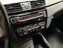 BMW X1 sDrive20i High Executive 192Pk Automaat (GROOT NAVI, CLIMATE, MEMORY SEATS, HEAD-UP DISPLAY, LEDER, STOELVERWARMING, SPORTSTOELEN, GETINT GLAS, CRUISE, NIEUWSTAAT)