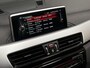 BMW X1 sDrive20i High Executive 192Pk Automaat (GROOT NAVI, CLIMATE, MEMORY SEATS, HEAD-UP DISPLAY, LEDER, STOELVERWARMING, SPORTSTOELEN, GETINT GLAS, CRUISE, NIEUWSTAAT)