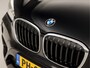 BMW X1 sDrive20i High Executive 192Pk Automaat (GROOT NAVI, CLIMATE, MEMORY SEATS, HEAD-UP DISPLAY, LEDER, STOELVERWARMING, SPORTSTOELEN, GETINT GLAS, CRUISE, NIEUWSTAAT)
