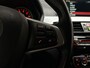 BMW X1 sDrive20i High Executive 192Pk Automaat (GROOT NAVI, CLIMATE, MEMORY SEATS, HEAD-UP DISPLAY, LEDER, STOELVERWARMING, SPORTSTOELEN, GETINT GLAS, CRUISE, NIEUWSTAAT)