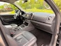 Volkswagen Amarok 2.0 TDI 180PK Highline AUTOMAAT DUBBEL-CABINE 5 PERSOONS LEER NAVI CAMERA TREKHAAK