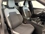 Opel Astra 1.2 Edition Navigatie Apple Carplay Android Auto Parkeersensoren Cruise Control Climate Control Lichtmetalen velgen