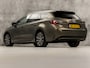 Toyota Corolla 1.8 Hybrid Dynamic Sport Automaat (APPLE CARPLAY, LEDER, STOELVERWARMING, CAMERA, SPORTSTOELEN, ADAPTIVE CRUISE, GETINT GLAS, ZWART HEMEL, NIEUWSTAAT)