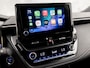 Toyota Corolla 1.8 Hybrid Dynamic Sport Automaat (APPLE CARPLAY, LEDER, STOELVERWARMING, CAMERA, SPORTSTOELEN, ADAPTIVE CRUISE, GETINT GLAS, ZWART HEMEL, NIEUWSTAAT)