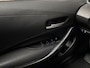Toyota Corolla 1.8 Hybrid Dynamic Automaat (APPLE CARPLAY, LEDER, STOELVERWARMING, CAMERA, SPORTSTOELEN, ADAPTIVE CRUISE, GETINT GLAS, ZWART HEMEL, NIEUWSTAAT)