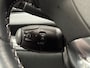 Peugeot 2008 1.2 PureTech Allure Automaat (APPLE CARPLAY, LOGISCH NAP, NAVIGATIE, CLIMATE, CAMERA, LEDER, SPORTSTOELEN, GETINT GLAS, LM VELGEN, PARKEERSENSOREN, NIEUWE APK, NIEUWSTAAT)