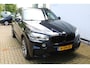BMW X5 xDrive40d High Executive M-Sport | Panorama dak | Soft close | Head-Up Display | Elektrisch wegklapbare trekhaak | Eletrisch verstelbare stoelen met memory | Harma/Kardon Audiosysteem | Stoelverwarming voor + achter | 360* Camera | Elektrische kofferbakklep | Adaptive cruise | Lane assist | Elektrisch verstelbaar stuurkolom | Keyless entry/start | Dodehoekdetectie | Apple CarPlay/Android Auto |