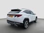Hyundai Tucson 1.6 T-GDI PHEV Comfort Smart 4WD | Climate | Camera | Carplay | Keyless | Navigatie | Full - Led | Elek. Klep | Winterpakket | 19" Lichtmetaal | Digitale Cockpit | Parkeer Assistent | Adapt. Cruisecontrol