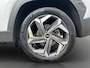 Hyundai Tucson 1.6 T-GDI PHEV Comfort Smart 4WD | Climate | Camera | Carplay | Keyless | Navigatie | Full - Led | Elek. Klep | Winterpakket | 19" Lichtmetaal | Digitale Cockpit | Parkeer Assistent | Adapt. Cruisecontrol