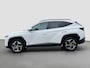 Hyundai Tucson 1.6 T-GDI PHEV Comfort Smart 4WD | Climate | Camera | Carplay | Keyless | Navigatie | Full - Led | Elek. Klep | Winterpakket | 19" Lichtmetaal | Digitale Cockpit | Parkeer Assistent | Adapt. Cruisecontrol