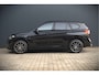 BMW X1 xDrive25e Executive M Sport | Stoelverwarming | Trekhaak | Parkeersensoren | Navigatie | Ambiance Verlichting | Keyless | Cruise Control | LED | Climate Control | DAB | BTW | SOH 90%