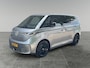 Volkswagen ID. Buzz Pure Limited 170 pk 59 kWh | 20 inch LMV | elektrische achterklep | Trekhaak | getint glas