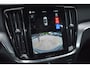 Volvo V60 2.0 B4 Essential Edition Adaptieve Cruise Control | BLIS | Stoel en stuurwiel verwarming | Achterbank verwarmd | Google services
