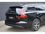 Volvo V60 2.0 B4 Essential Edition Adaptieve Cruise Control | BLIS | Stoel en stuurwiel verwarming | Achterbank verwarmd | Google services