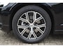 Volvo V60 2.0 B4 Essential Edition Adaptieve Cruise Control | BLIS | Stoel en stuurwiel verwarming | Achterbank verwarmd | Google services