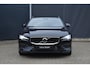 Volvo V60 2.0 B4 Essential Edition Adaptieve Cruise Control | BLIS | Stoel en stuurwiel verwarming | Achterbank verwarmd | Google services