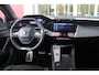 Peugeot 408 1.6 HYbrid 225PK EAT8 GT | PANORAMA SCHUIF/KANTEL DAK | FOCAL PREMIUM AUDIO SYSTEM | STUUR VERWARMING | SFEER VERLICHTING | 20" LICHTMETALEN VELGEN | ELEKTRISCH BEDIENBARE ACHTERKLEP | LED MATRIX KOPLAMPEN | 360° CAMERA | PARKEERSENSOREN VOOR + ACHTER | DRAADLOZE TELEFOONLADER | DRAADLOZE APPLE CARPLAY/ANDROID AUTO | NAVIGATIE | DODEHOEK DETECTIE | ADAPTIVE CRUISE CONTROL |