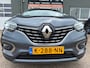 Renault Kadjar 1.3 TCe Zen met parkeersensoren / camera en leer en trekhaak en navigatie en bluetooth telefoon en media en airco