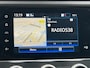 Renault Kadjar 1.3 TCe Zen met parkeersensoren / camera en leer en trekhaak en navigatie en bluetooth telefoon en media en airco